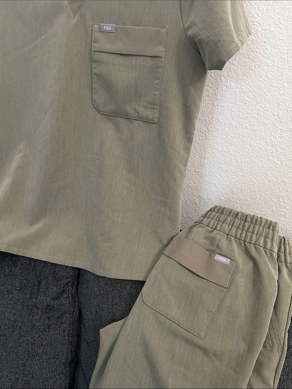 Figs Olive Technical Collection Utility Scrub Top and bottom Set - Picture 5 of 9